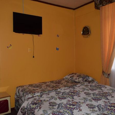 Hostal Torres Del Paine Punta Arenas Kültér fotó
